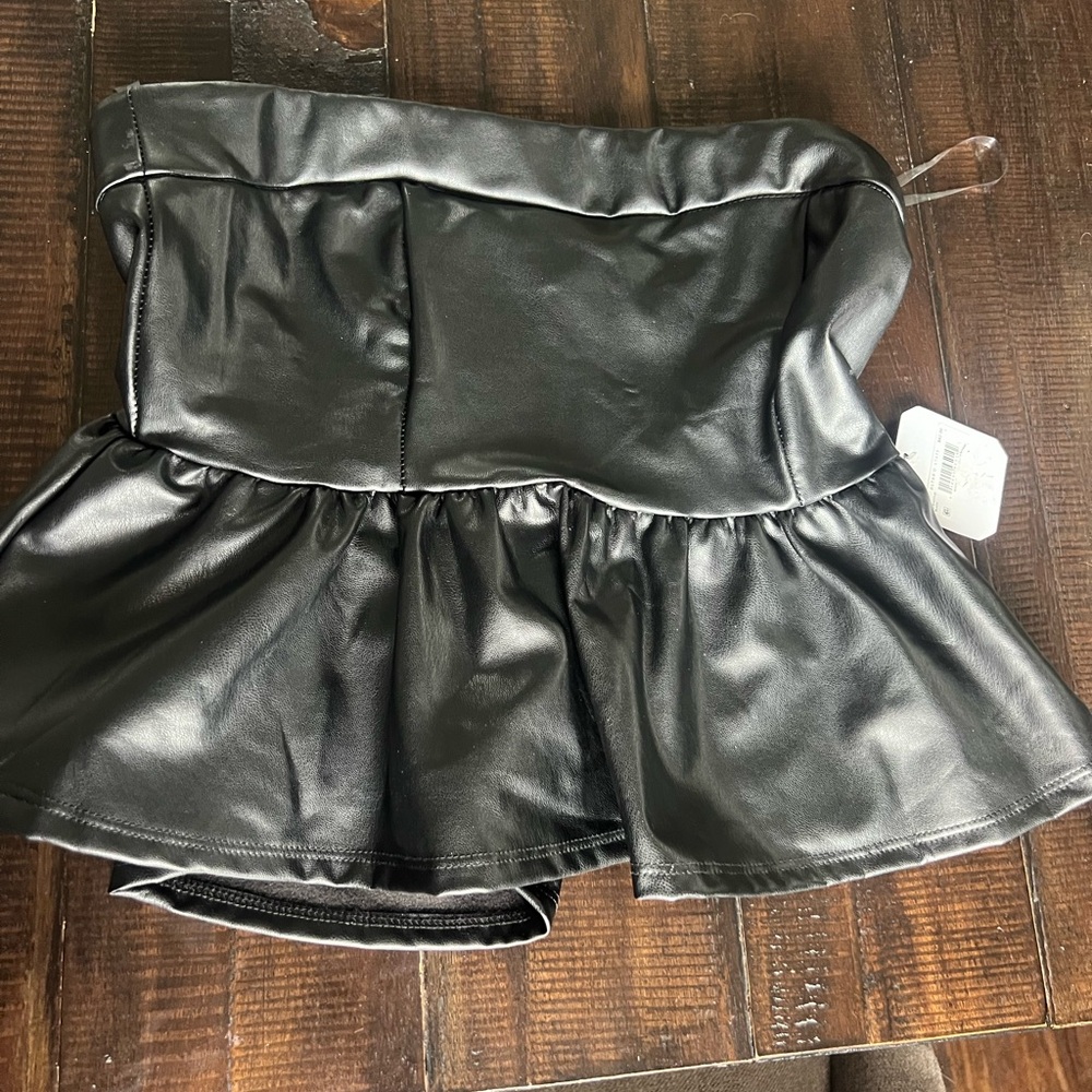 NEW BLACK RUFFLE MINI SKIRT FROM ALTAR D STATE